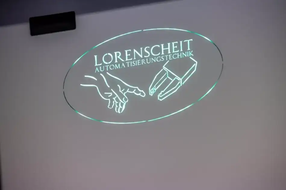Lorenscheit Logo Flex Load